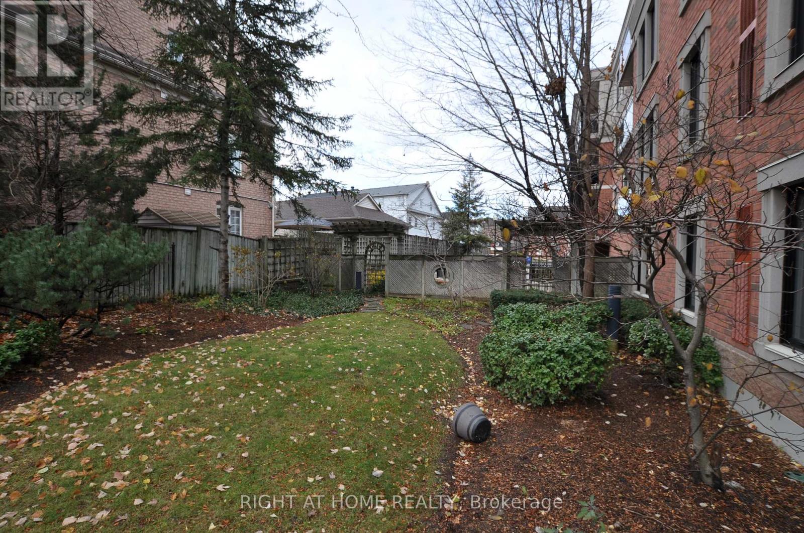 308 - 2300 Parkhaven Boulevard, Oakville, Ontario  L6H 6V9 - Photo 32 - W12751372