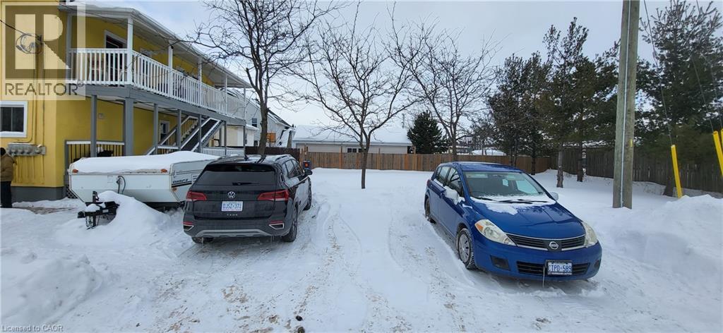 196 Ross Street, Welland, Ontario  L3B 2N3 - Photo 3 - 40803252