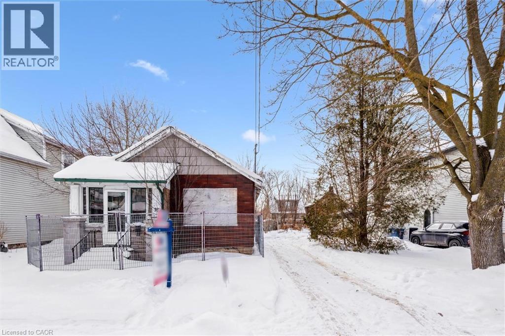 39 Menzie Avenue, Guelph, Ontario  N1E 5X8 - Photo 3 - 40802460