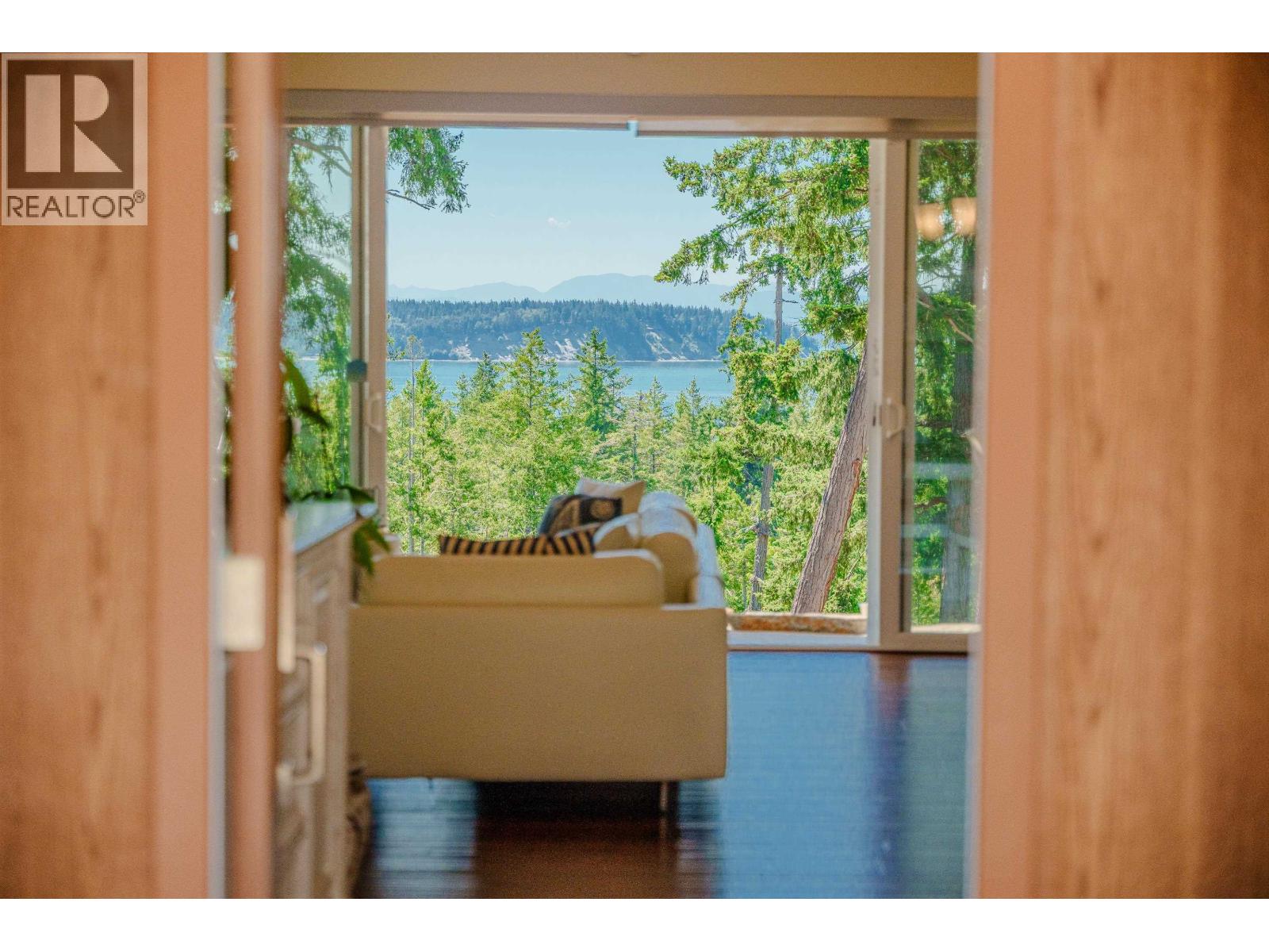 10825 Wood Bay Ridge Road, Halfmoon Bay, British Columbia  V7Z 1B8 - Photo 5 - R3086985