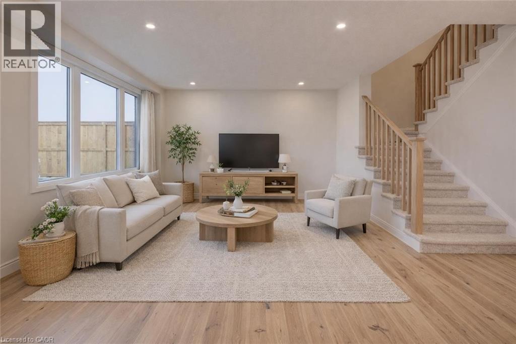 30 Anne Street W, Harriston, Ontario  N0G 1Z0 - Photo 4 - 40727424