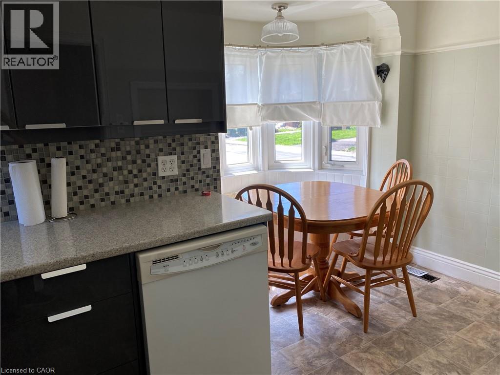 184 Arkell Street, Hamilton, Ontario  L8S 1W8 - Photo 5 - 40794958