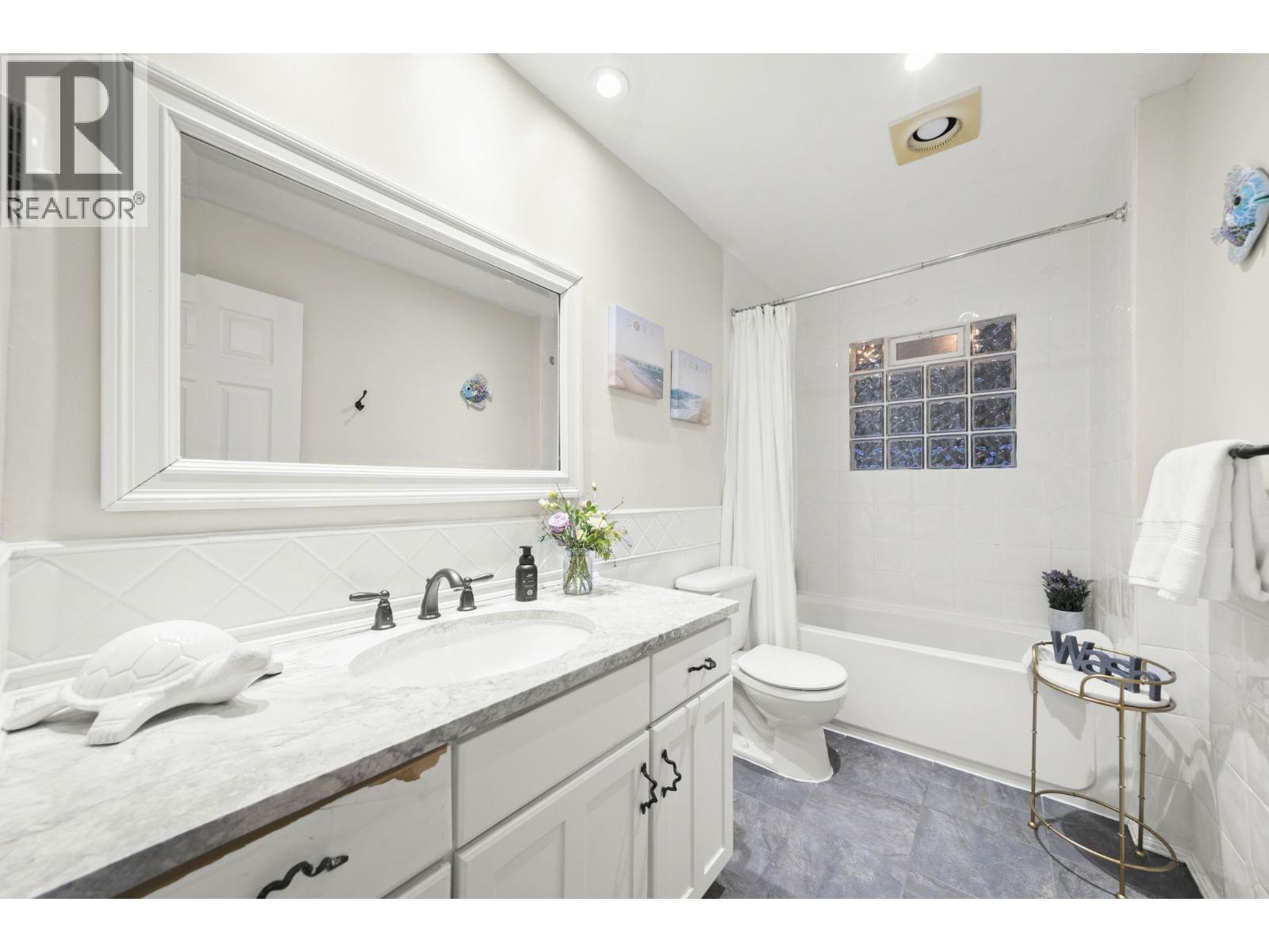 2569 Hyannis Point, North Vancouver, British Columbia  V7H 1R9 - Photo 20 - R3086932