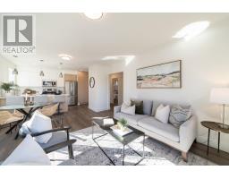 2 - 1492 AVENUE ROAD, Toronto, Ontario