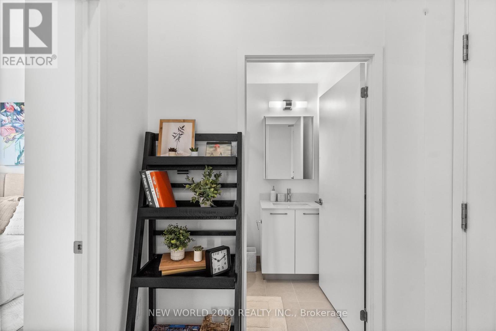 2812 - 101 Roehampton Avenue, Toronto, Ontario  M4P 2W2 - Photo 17 - C12762664