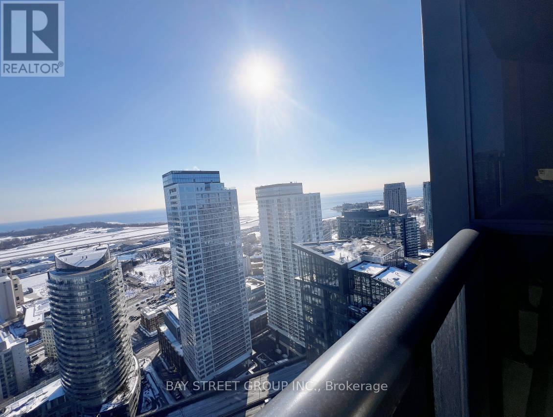 4505 - 85 Queens Wharf Road, Toronto, Ontario  M5V 0J9 - Photo 11 - C12762680