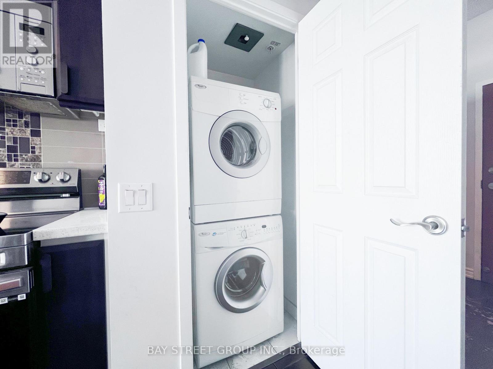 4505 - 85 Queens Wharf Road, Toronto, Ontario  M5V 0J9 - Photo 7 - C12762680