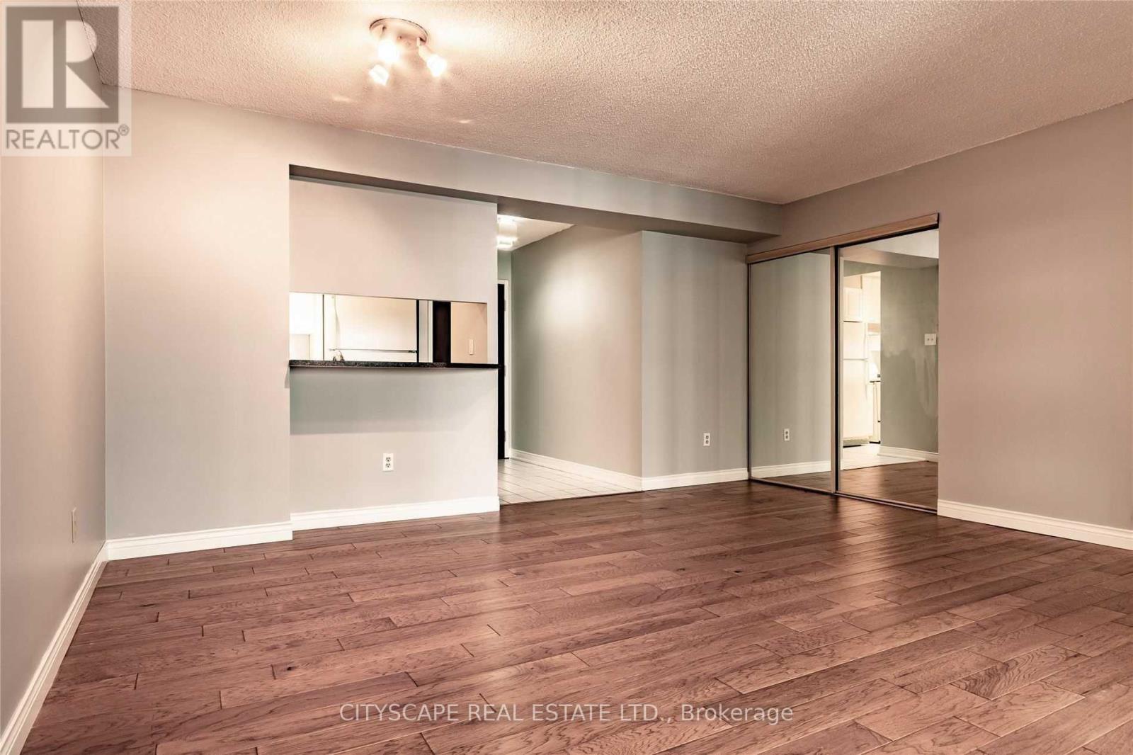 1101 - 1055 Bay Street, Toronto, Ontario  M5S 3A3 - Photo 6 - C12762686