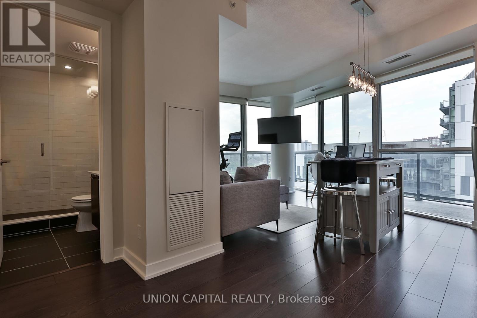 1103 - 20 Bruyeres Mews, Toronto, Ontario  M5V 0G8 - Photo 14 - C12762688