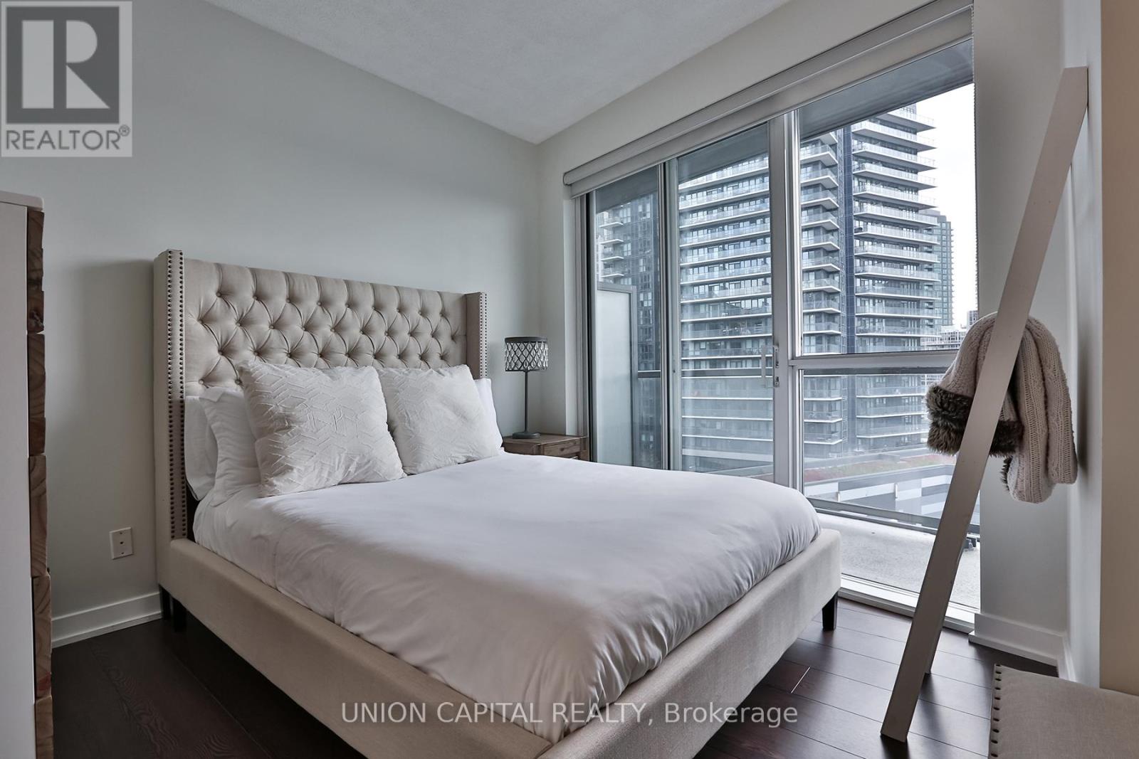 1103 - 20 Bruyeres Mews, Toronto, Ontario  M5V 0G8 - Photo 16 - C12762688