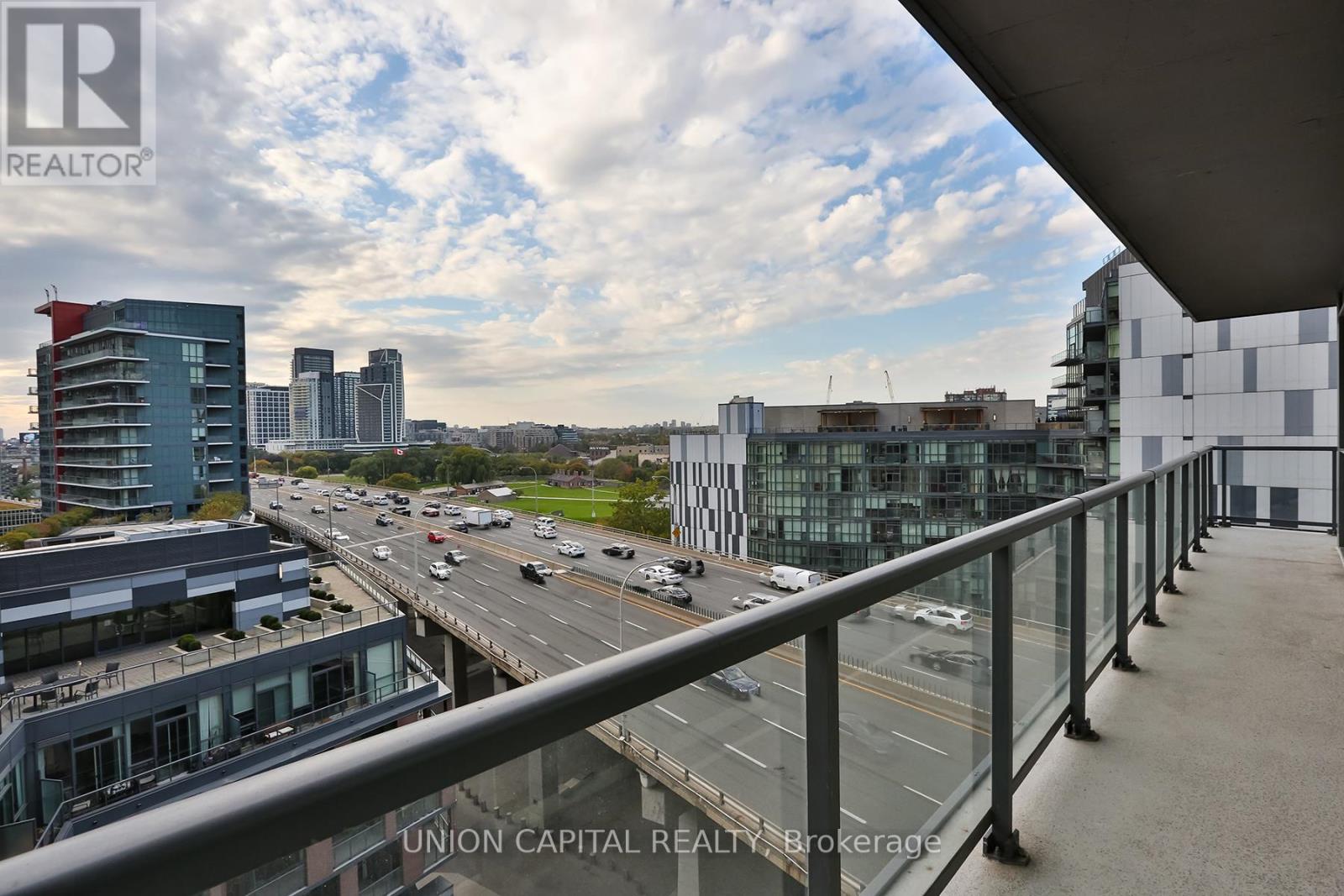 1103 - 20 Bruyeres Mews, Toronto, Ontario  M5V 0G8 - Photo 25 - C12762688