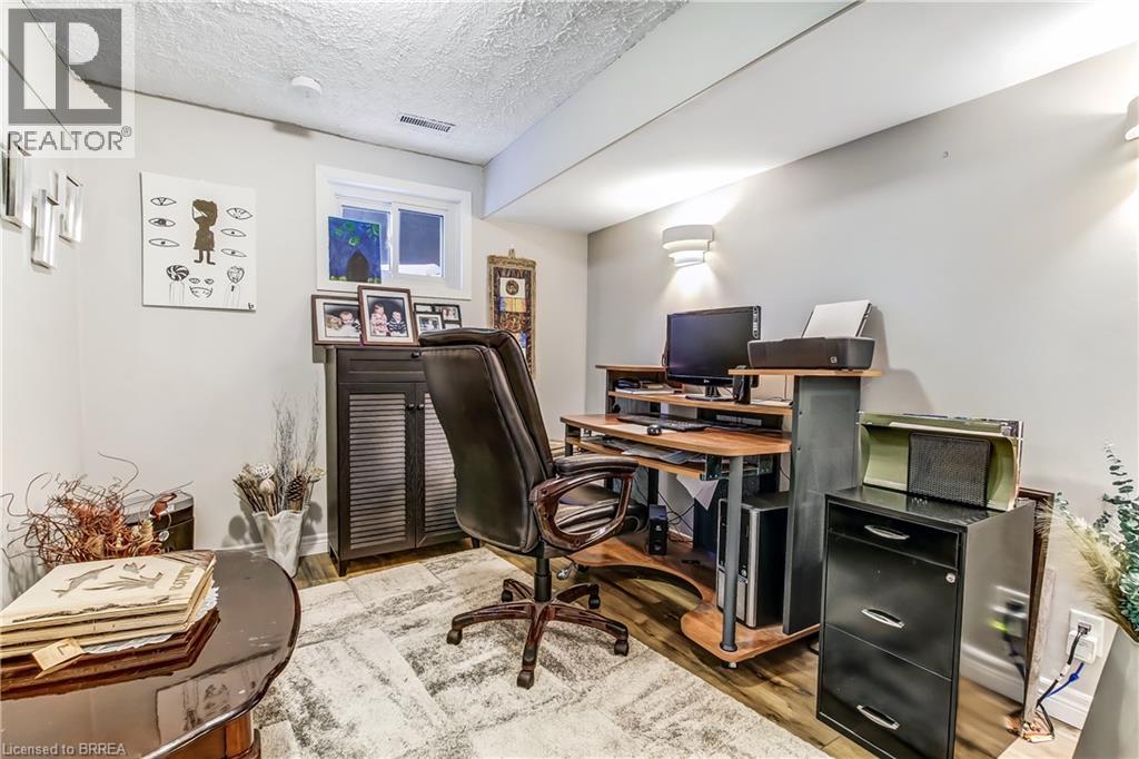 4 Maple Crescent, Paris, Ontario  N3L 3R4 - Photo 19 - 40798993