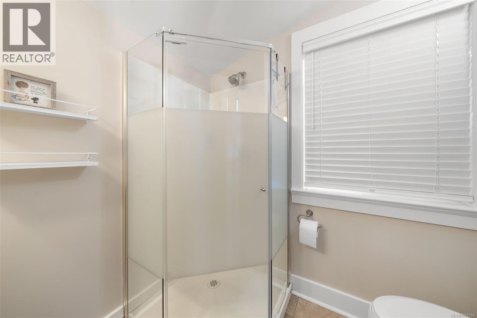 1123 Reynolds Rd, Saanich, British Columbia  V8P 2K5 - Photo 19 - 1025164