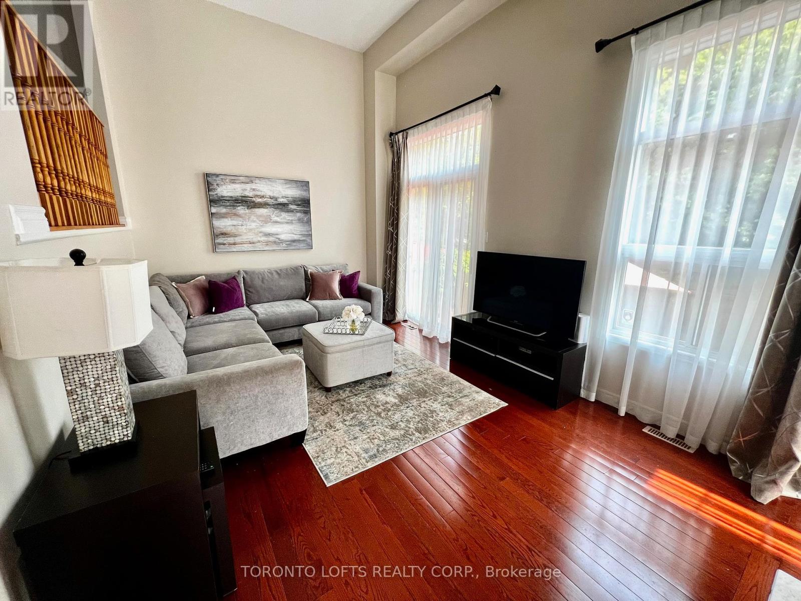 74 - 95 Weldrick Road E, Richmond Hill, Ontario  L4C 0H6 - Photo 6 - N12762628