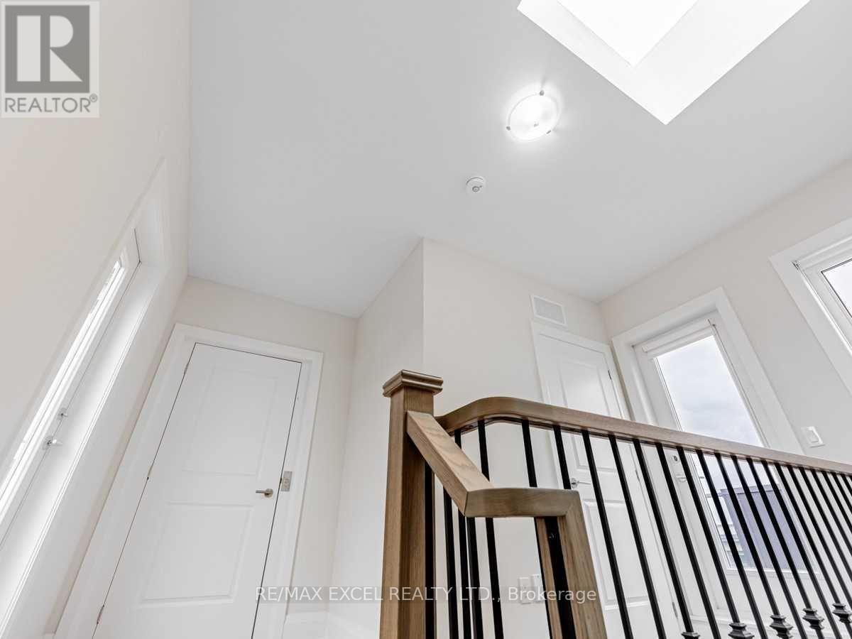 889 Clark Avenue W, Vaughan, Ontario  L4J 0K6 - Photo 18 - N12762642