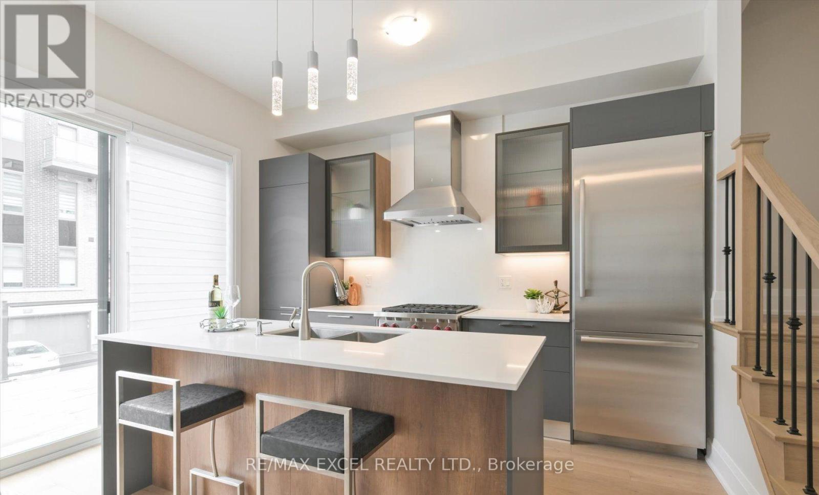 889 Clark Avenue W, Vaughan, Ontario  L4J 0K6 - Photo 6 - N12762642