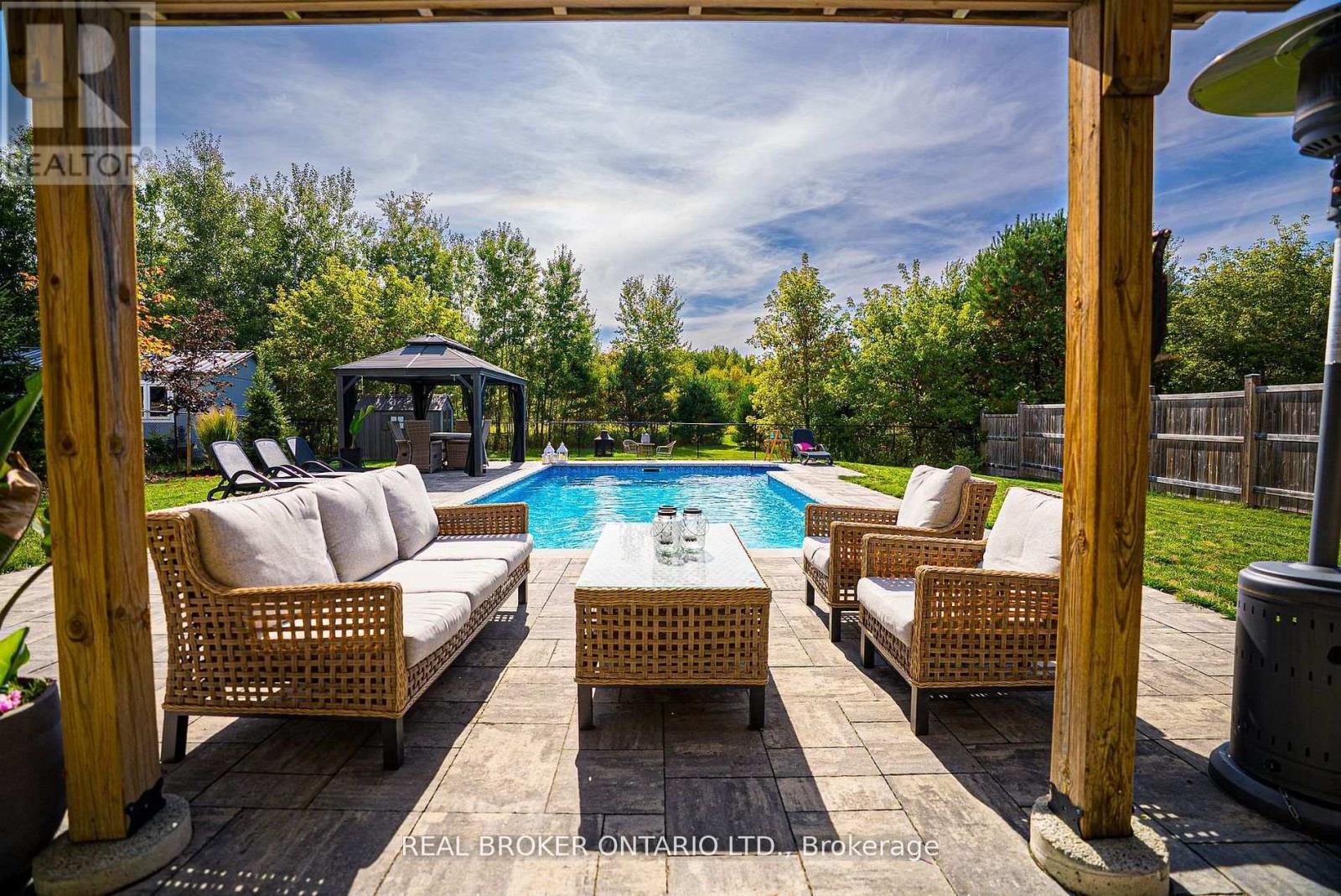 203 Gold Park Gate, Essa, Ontario  L3W 0B5 - Photo 34 - N12762654