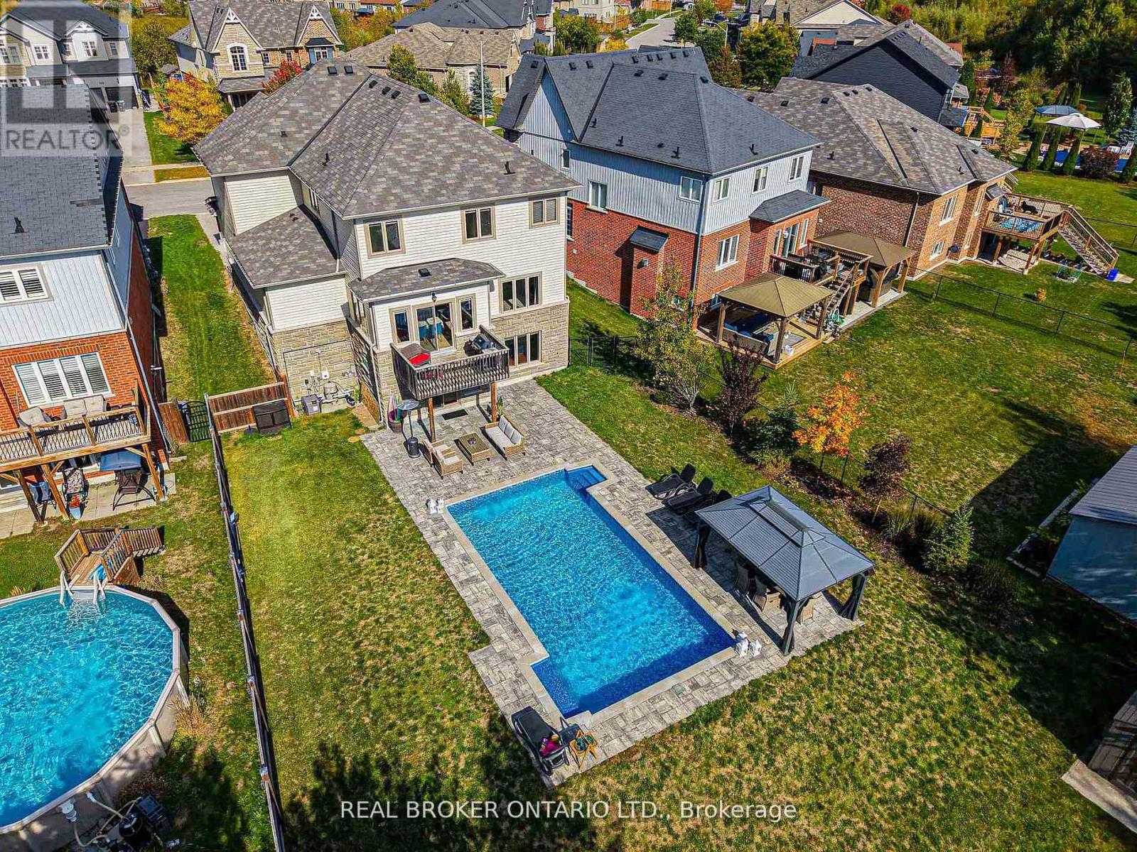 203 Gold Park Gate, Essa, Ontario  L3W 0B5 - Photo 41 - N12762654