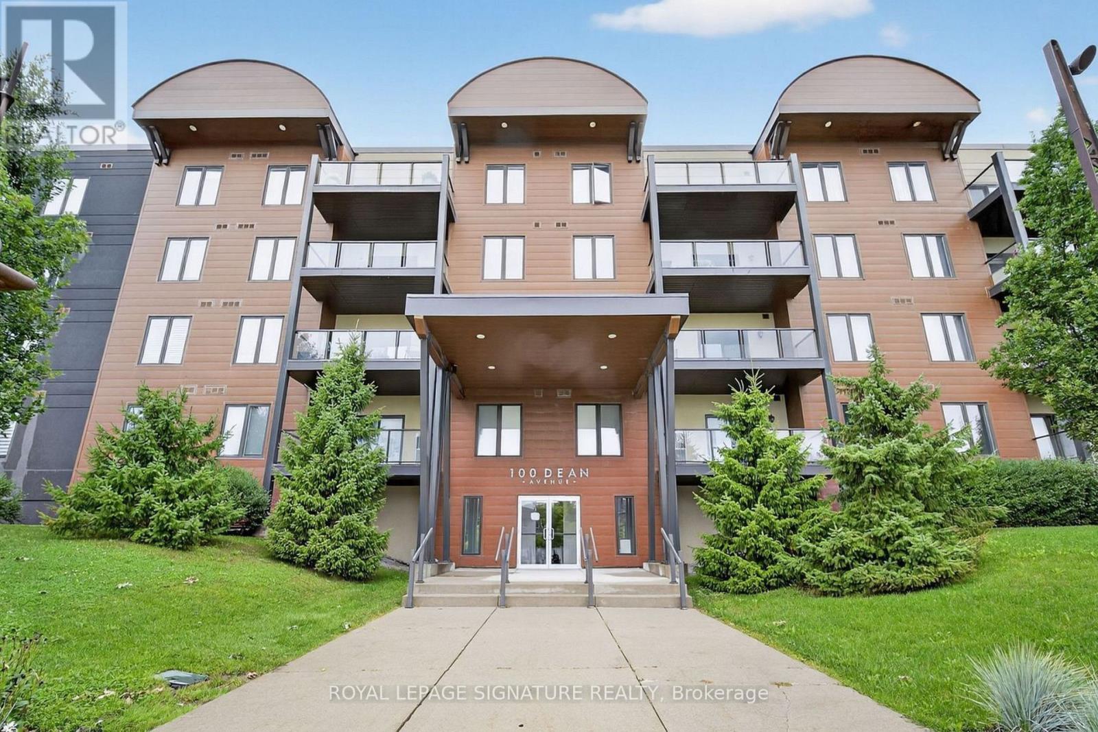 305 - 100 DEAN AVENUE, Barrie, Ontario