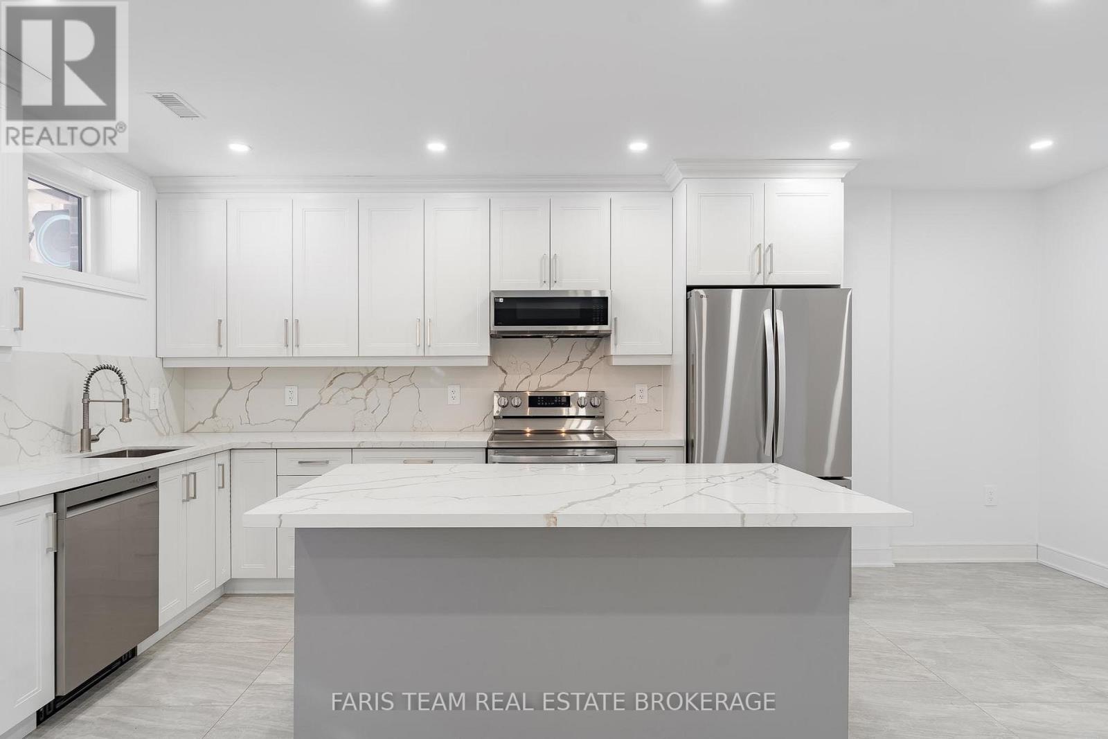 90 Scanlon Avenue, Bradford West Gwillimbury, Ontario  L3Z 1C9 - Photo 31 - N12750516