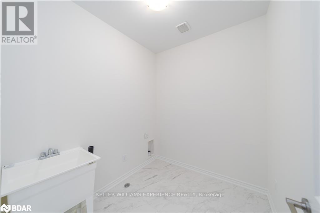 60 Gemini Drive, Barrie, Ontario  L9J 0C3 - Photo 24 - S12752412