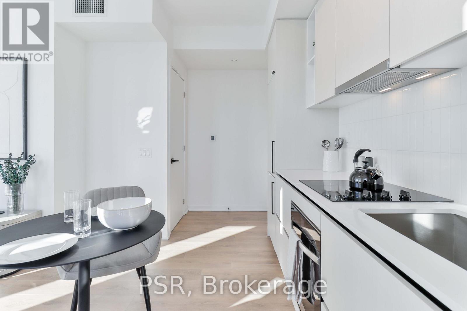 2402 - 1285 Dupont Street N, Toronto, Ontario  M6H 0E3 - Photo 11 - W12759716