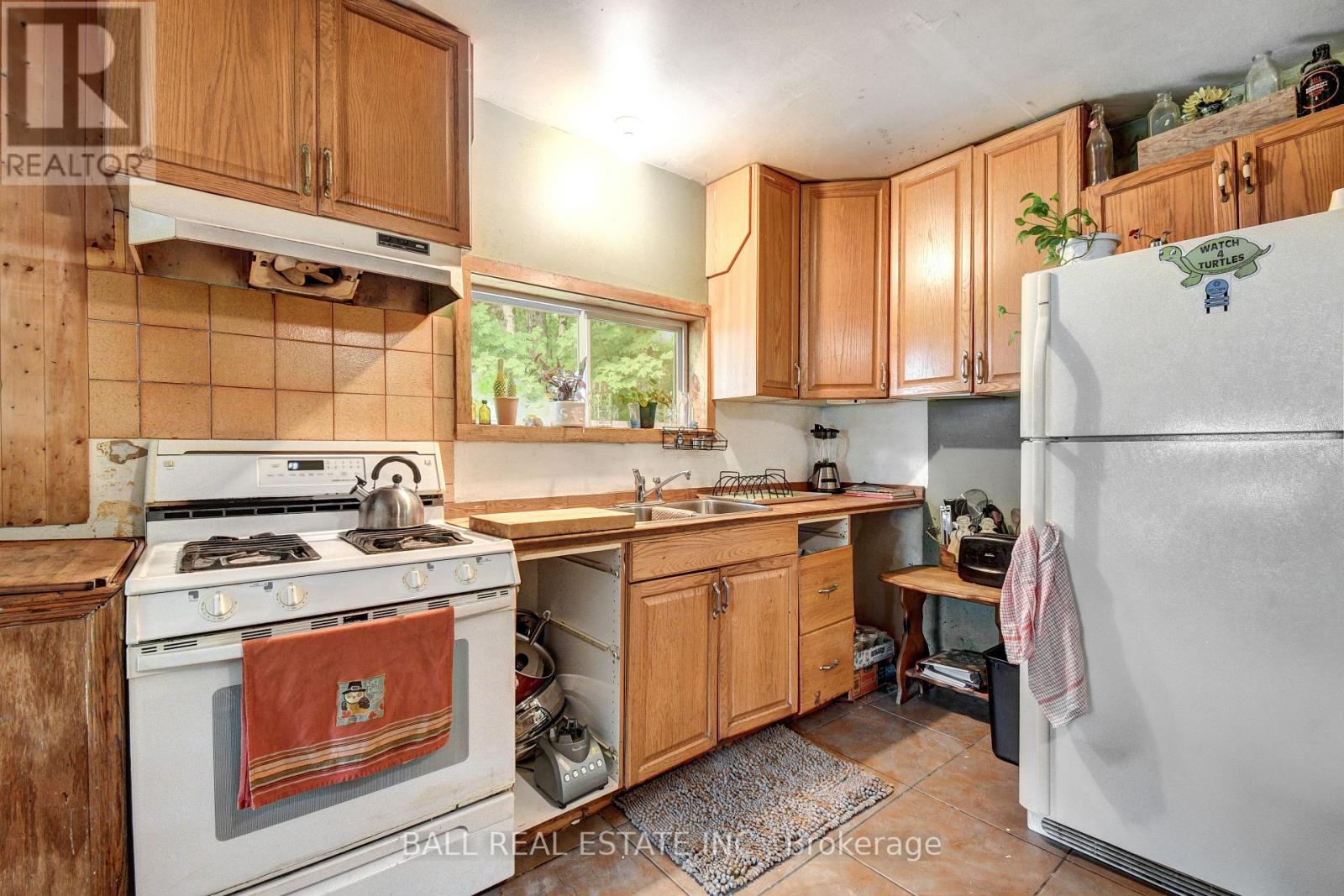 1156 St Ola Road, Limerick, Ontario K0L 1W0 - Photo 29 - X12325631