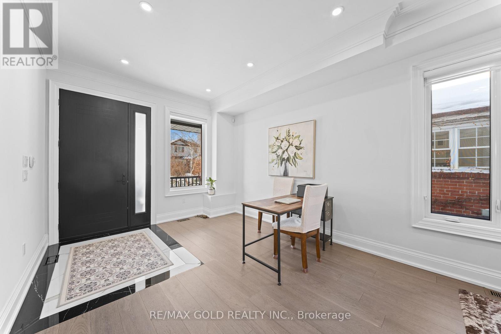 99 Twenty Seventh Street, Toronto (Long Branch), Ontario  M8W 2X6 - Photo 4 - W12762588