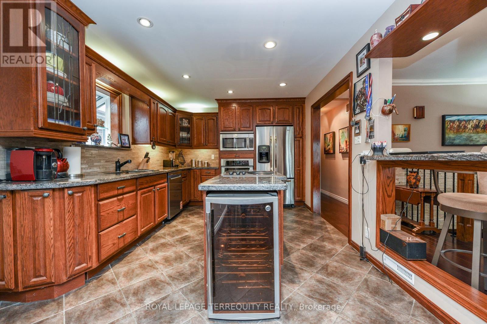 20 Hallow Crescent, Toronto, Ontario  M9W 2V9 - Photo 44 - W12762630