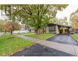 20 HALLOW CRESCENT, Toronto, Ontario