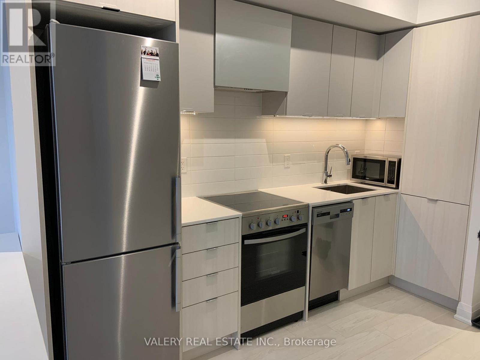 209 - 26 Gibbs Road, Toronto, Ontario  M9B 0E3 - Photo 2 - W12762632