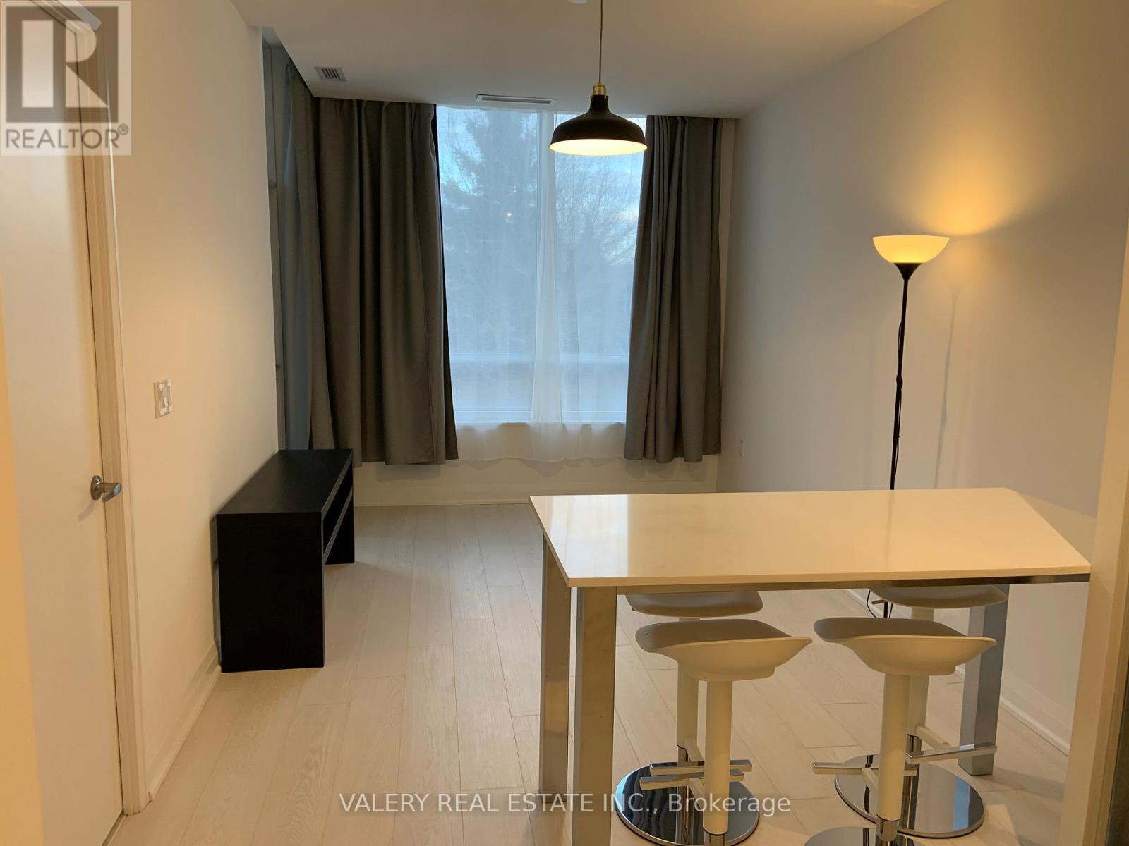 209 - 26 Gibbs Road, Toronto, Ontario  M9B 0E3 - Photo 3 - W12762632