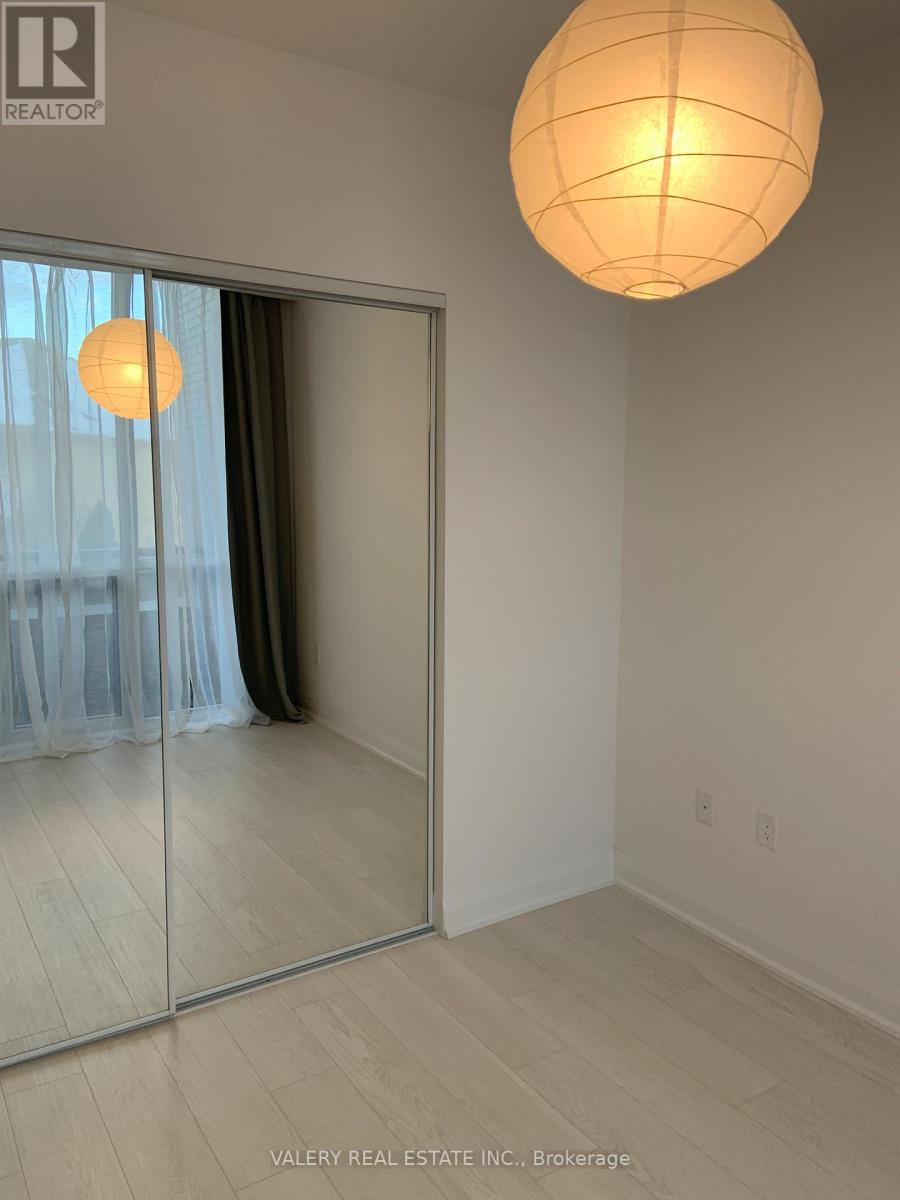 209 - 26 Gibbs Road, Toronto, Ontario  M9B 0E3 - Photo 8 - W12762632