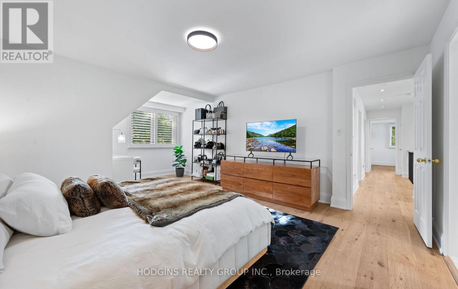 1726 Sherwood Forrest Circle, Mississauga, Ontario  L5K 2H6 - Photo 26 - W12762706