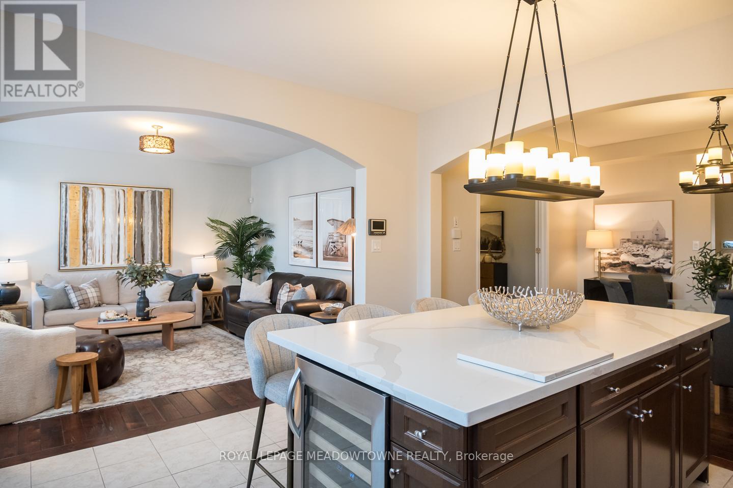 342 Kincardine Terrace, Milton, Ontario  L9T 8M9 - Photo 12 - W12762708