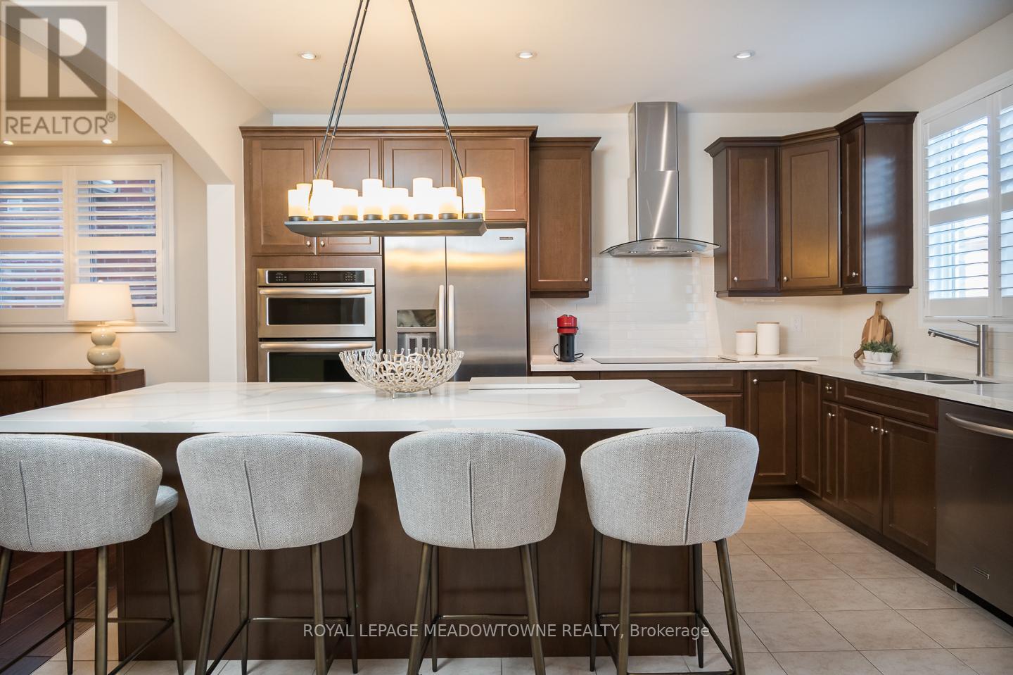 342 Kincardine Terrace, Milton, Ontario  L9T 8M9 - Photo 9 - W12762708