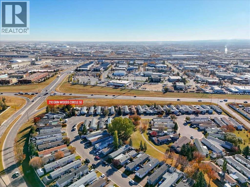 210 Erin Woods Circle Se, Calgary, Alberta  T2B 3E1 - Photo 42 - A2265036