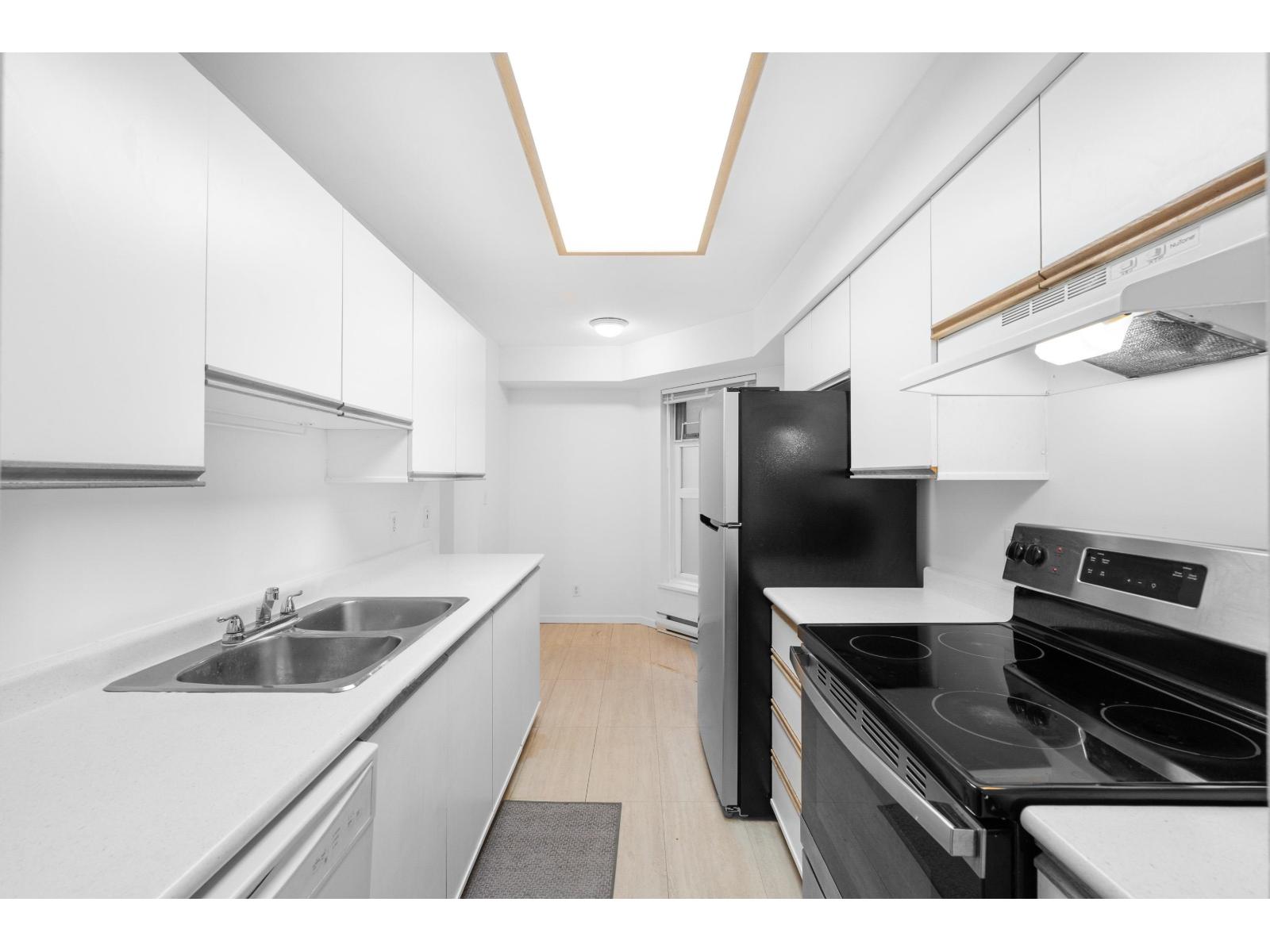 A303 9868 Whalley Boulevard, Surrey, British Columbia  V3T 5S8 - Photo 17 - R3086770