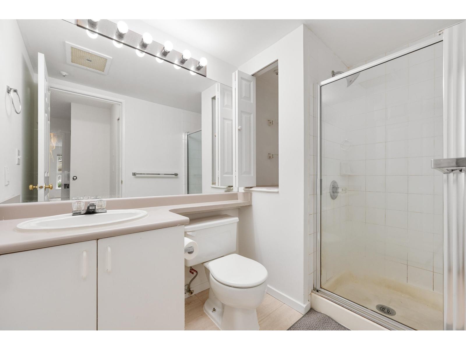 A303 9868 Whalley Boulevard, Surrey, British Columbia  V3T 5S8 - Photo 28 - R3086770