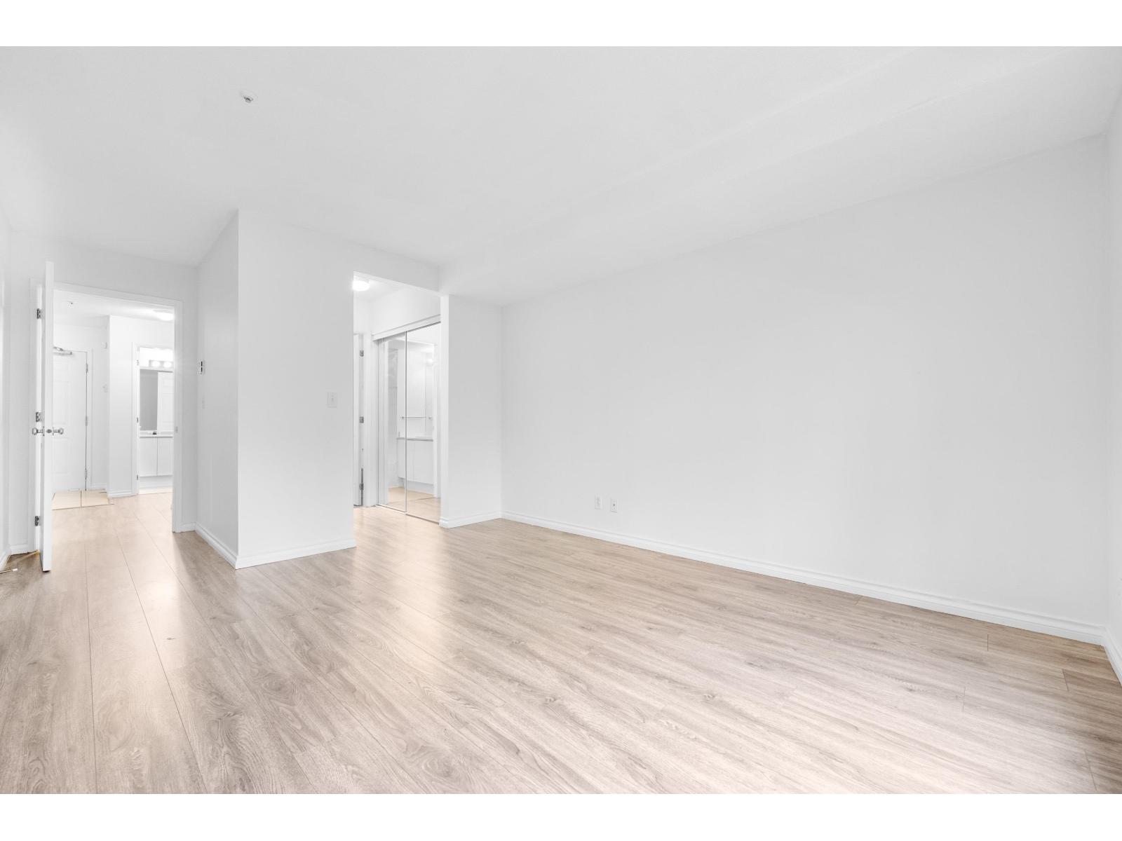 A303 9868 Whalley Boulevard, Surrey, British Columbia  V3T 5S8 - Photo 22 - R3086770