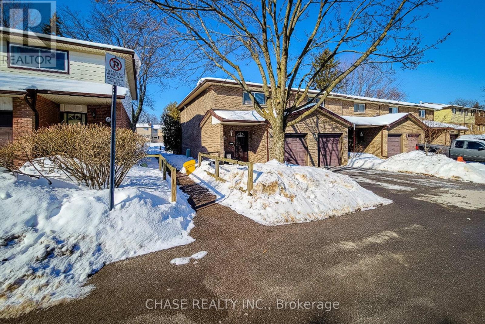 13 - 1455 Garth Street, Hamilton, Ontario  L9B 1T4 - Photo 3 - X12762674