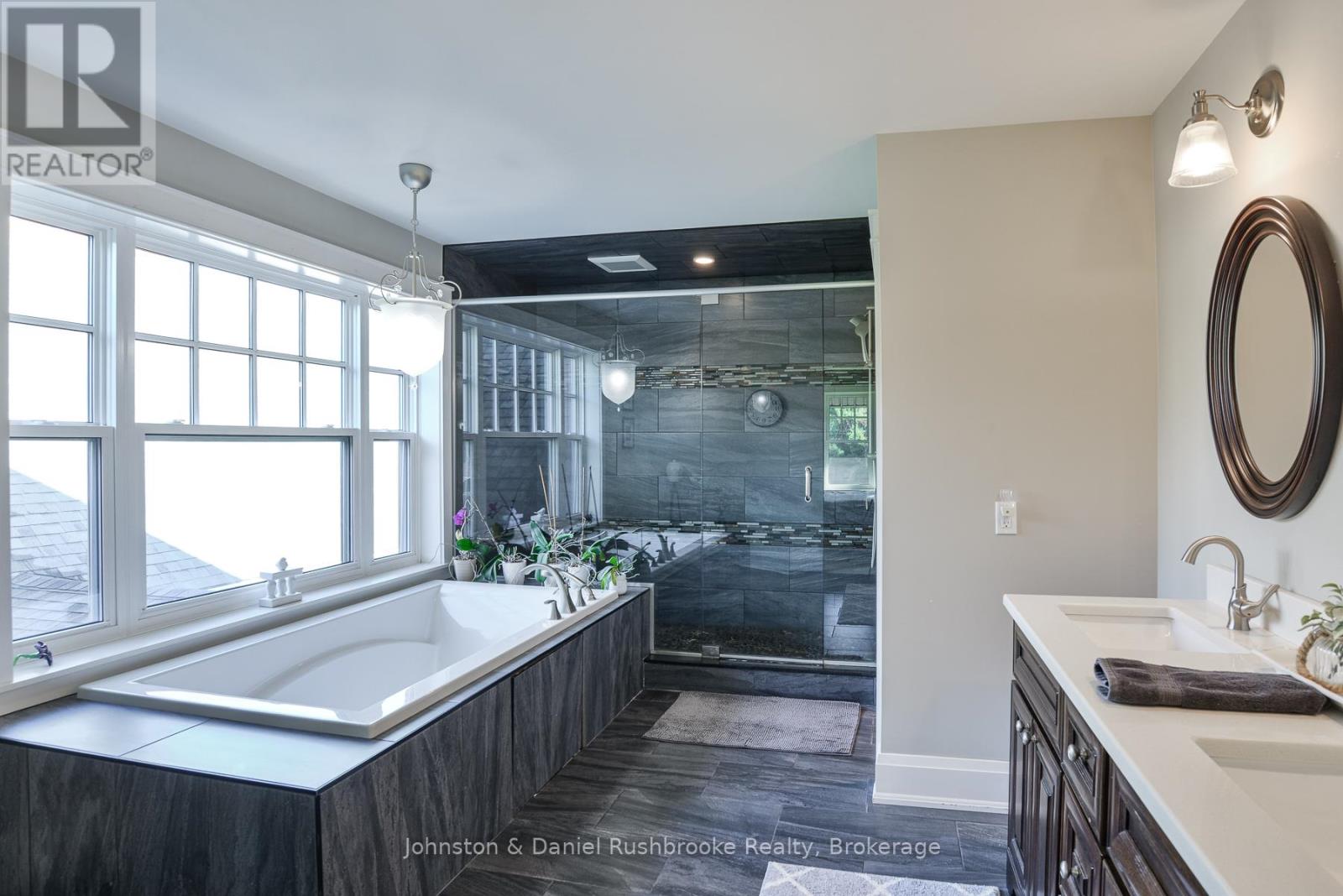 1422 Muskoka Rd 118 Road W, Bracebridge, Ontario  P1L 1W8 - Photo 31 - X12762760