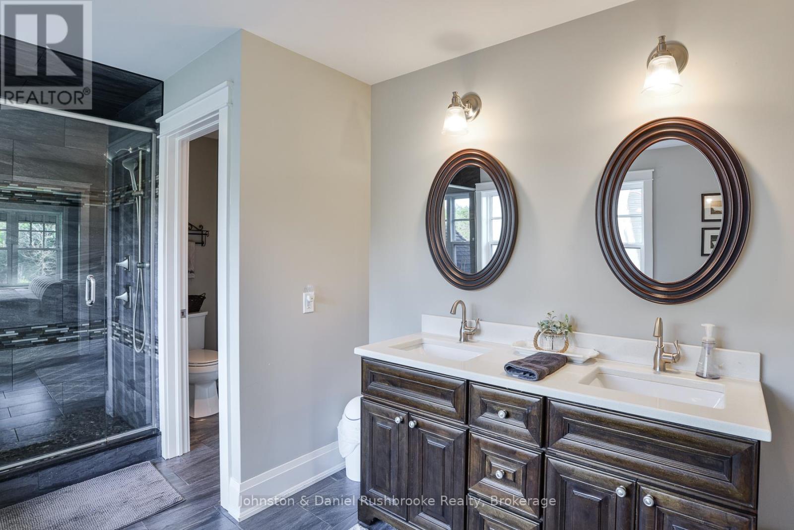 1422 Muskoka Rd 118 Road W, Bracebridge, Ontario  P1L 1W8 - Photo 32 - X12762760