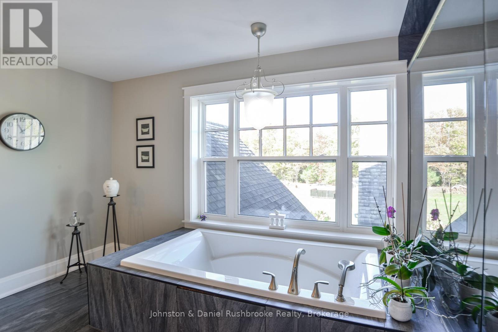 1422 Muskoka Rd 118 Road W, Bracebridge, Ontario  P1L 1W8 - Photo 33 - X12762760