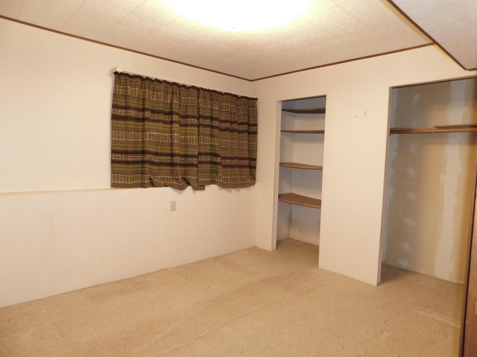 14758 Halstead Place, Surrey, British Columbia  V3R 6S5 - Photo 9 - R3086916