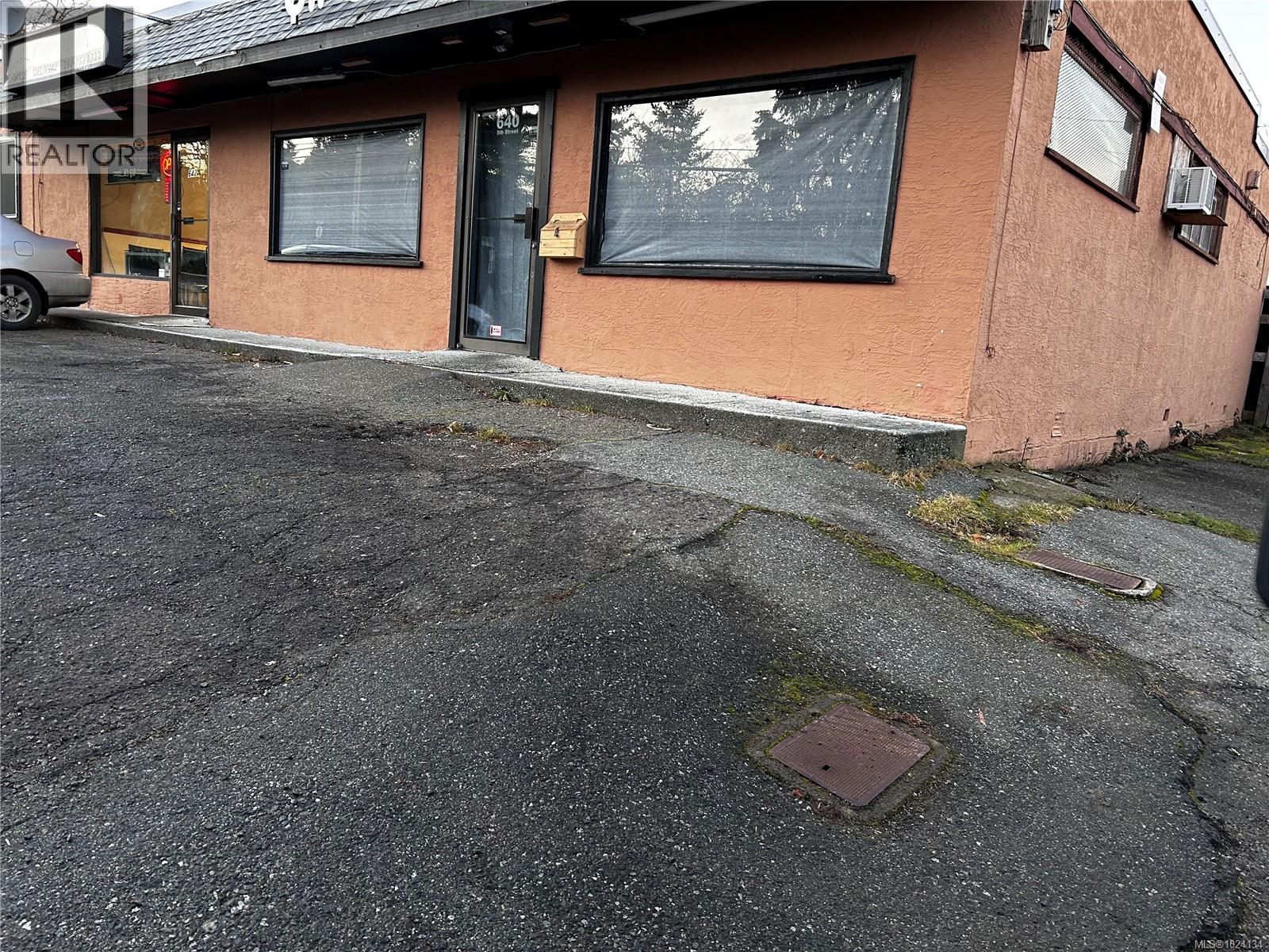 640 5th St, Nanaimo, British Columbia  V9R 1P9 - Photo 1 - 1024134