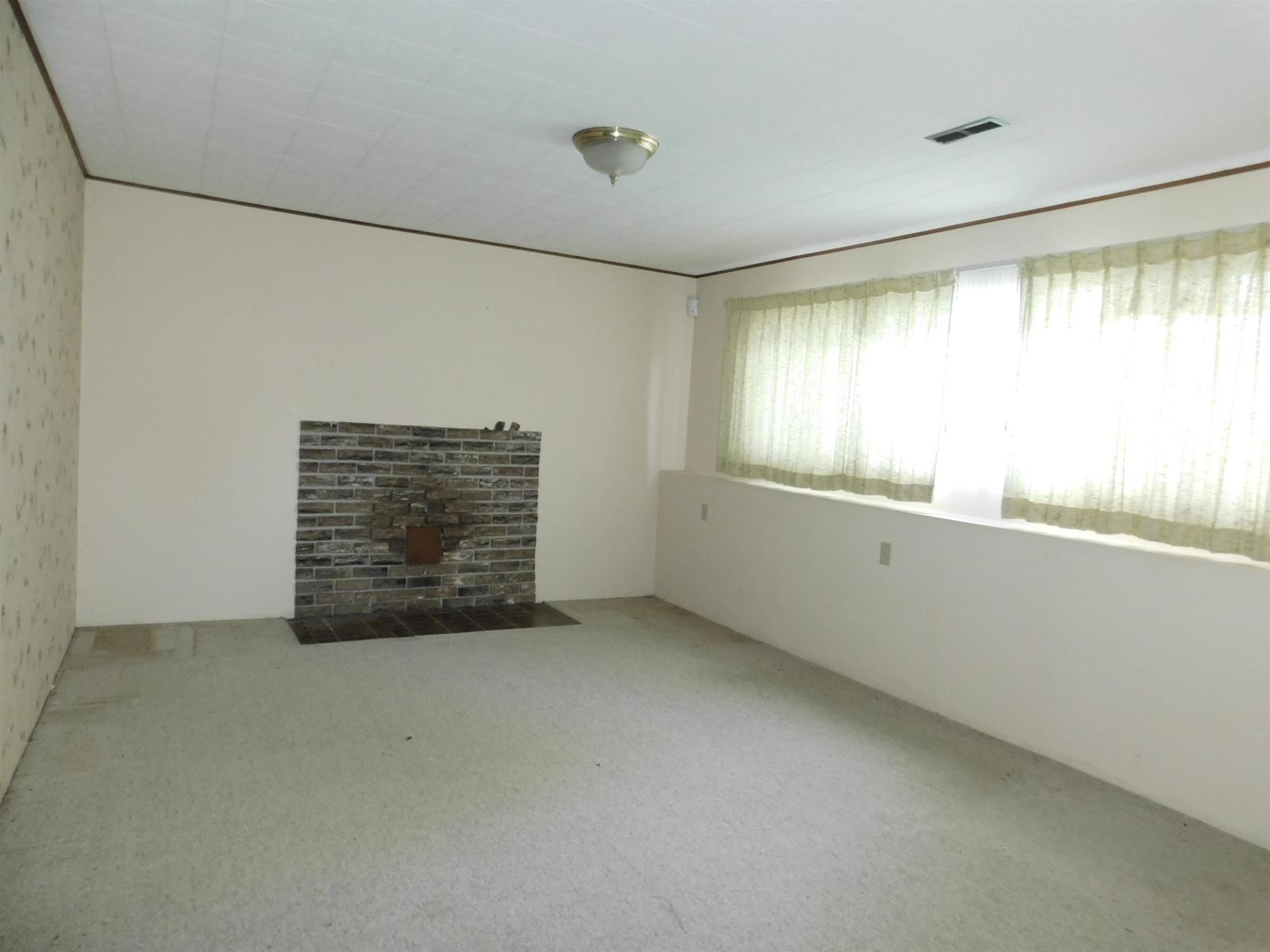 14758 Halstead Place, Surrey, British Columbia  V3R 6S5 - Photo 10 - R3086916