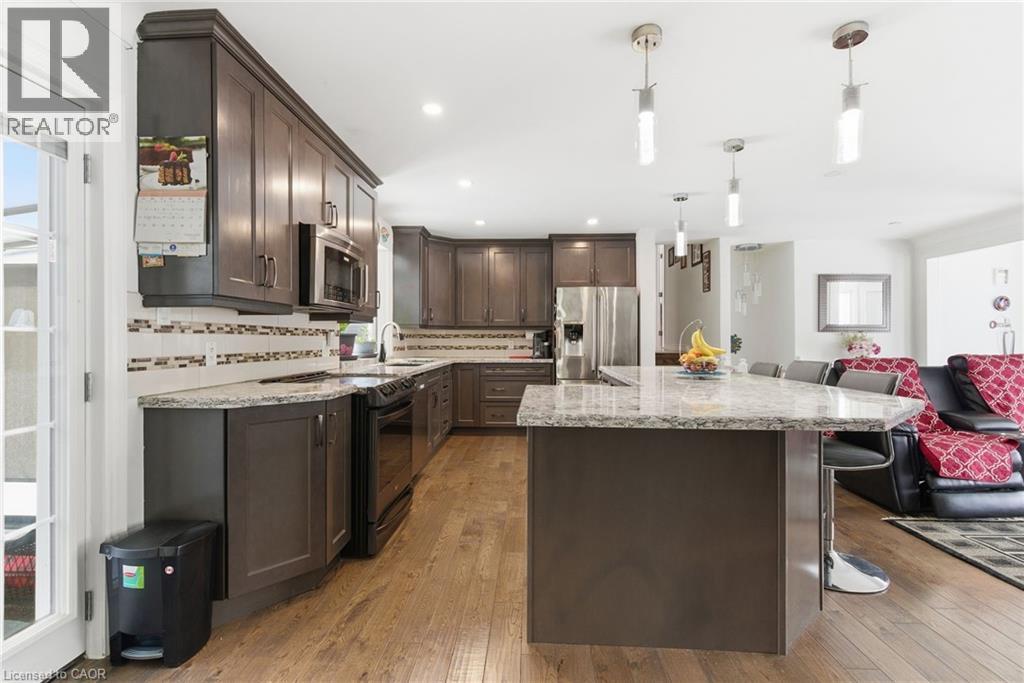 8133 Sarah Street, Niagara Falls, Ontario  L2G 6T9 - Photo 7 - 40802976