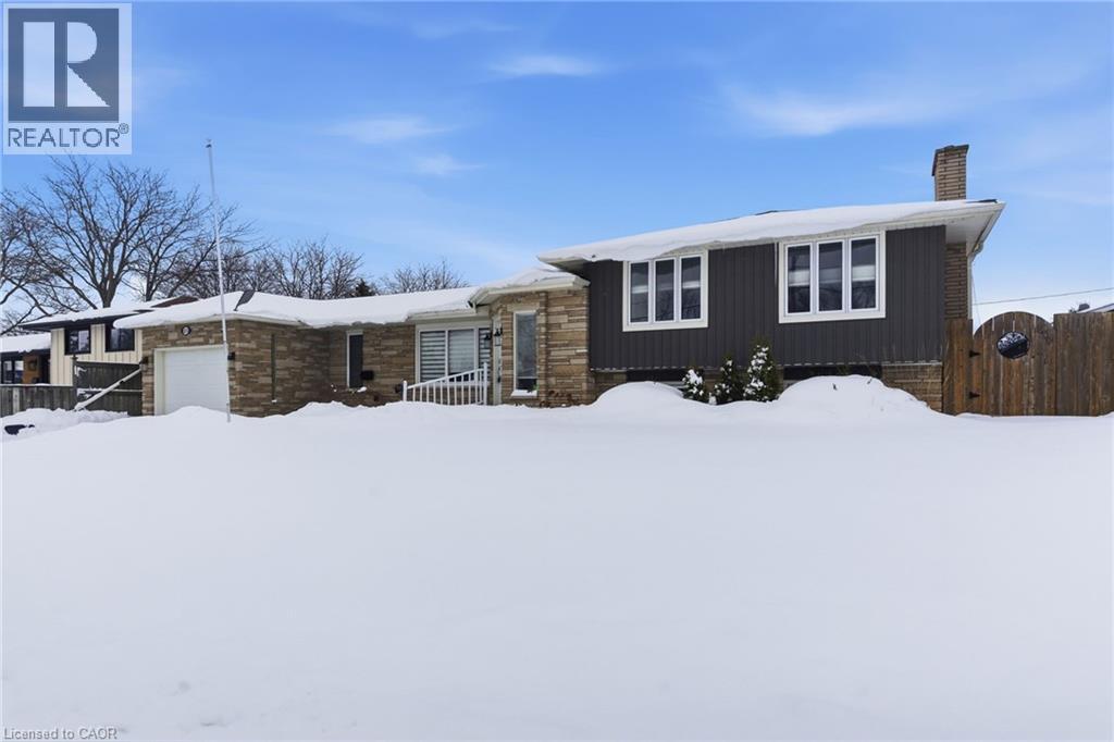 8133 Sarah Street, Niagara Falls, Ontario  L2G 6T9 - Photo 2 - 40802976