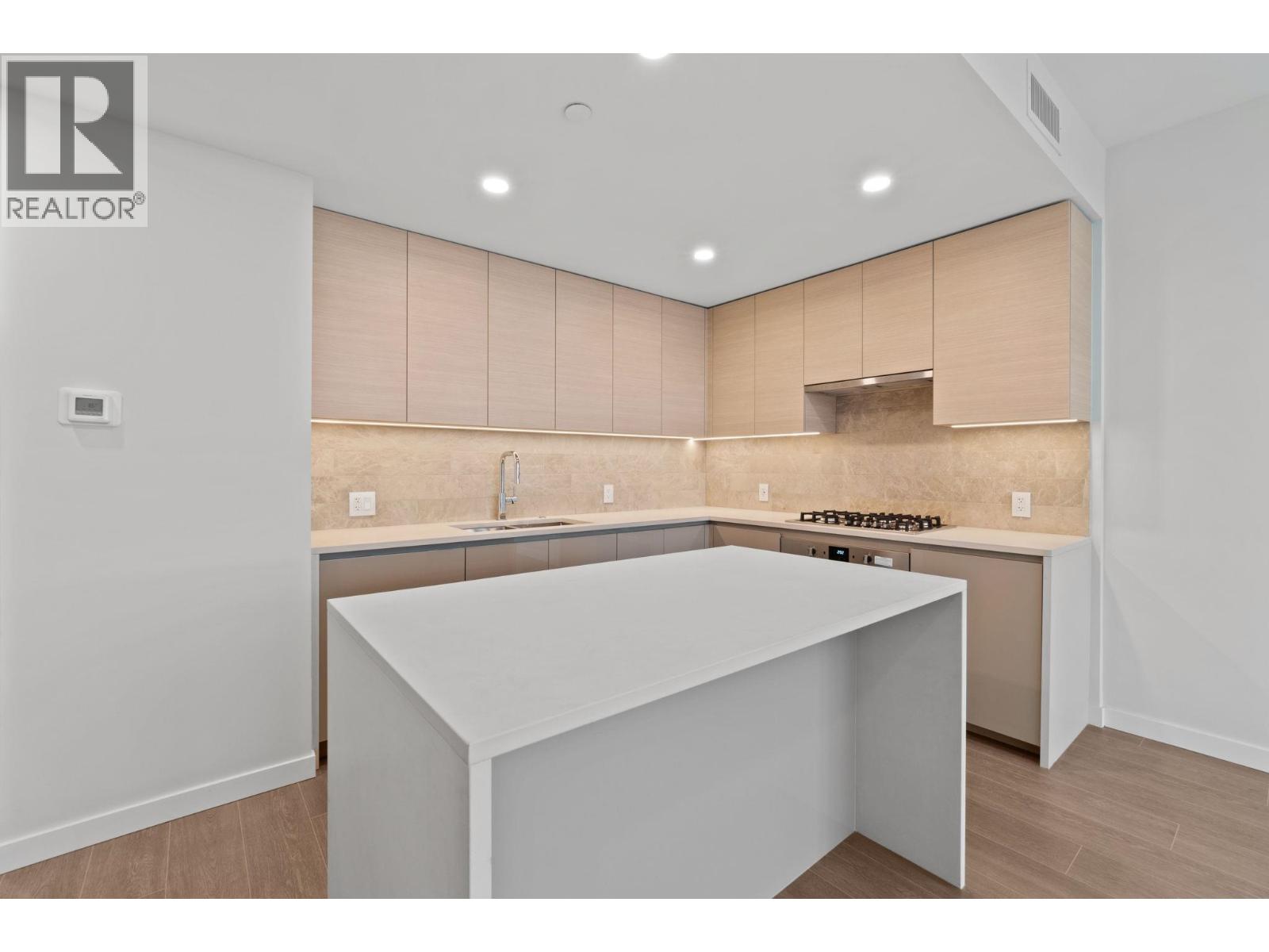 2902 2186 Gilmore Avenue, Vancouver, British Columbia  V5C 0N7 - Photo 9 - R3085387